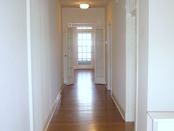 2nd image of 1109 Wertland St APT 4