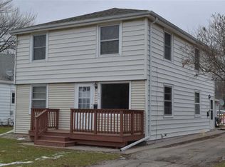 653 State St, Menasha, WI 54952