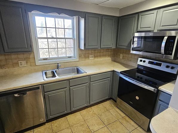 2400 Albany St APT 2