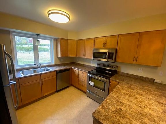 4th image of 833 County Road H Unit 10