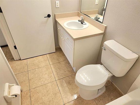 3rd image of 221 Caribbean Dr #221