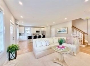 20 Broad St #3, Medway, MA 02053