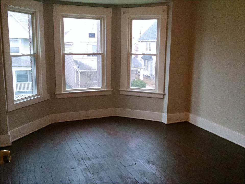 1st image of 1431 W 84th St