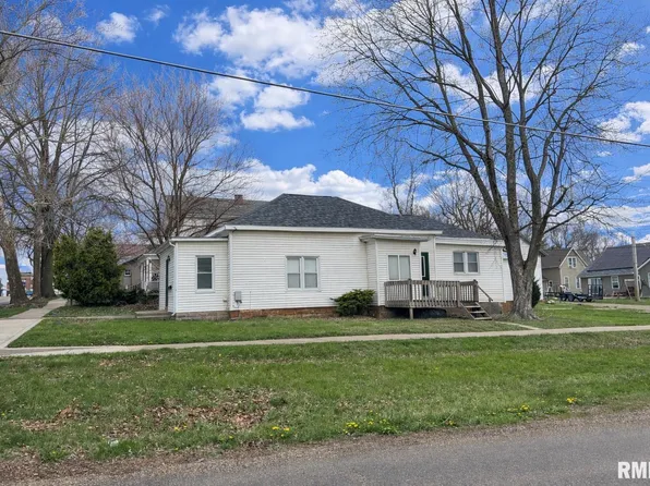 135 E Main St, Mount Sterling, IL 62353