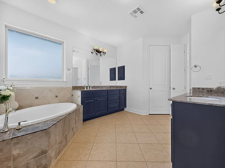3904 Piana Pl — Photo 16
