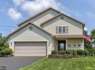 4 Smiley Dr, Mechanicsburg, PA 17050