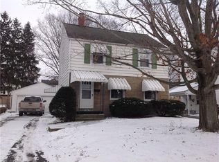976 Bon Air Dr, West Middlesex, PA