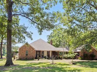 18377 Belle Grove Rd, Prairieville, LA 70769