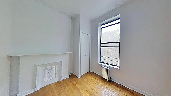 Rented by Bond New York | media 18