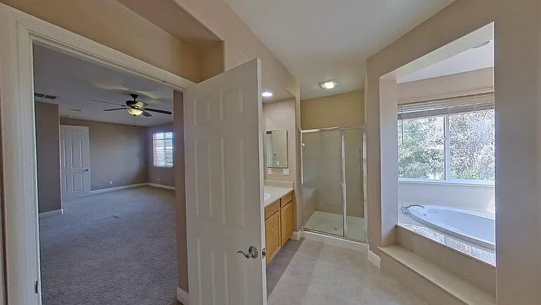 1692 Woodhaven Cir — Photo 14