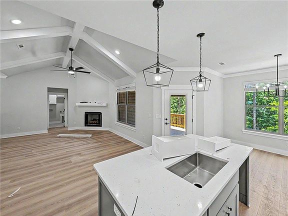 3rd image of 44 Berkshire Dr