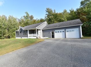 34 Winter St, Lincoln, ME 04457