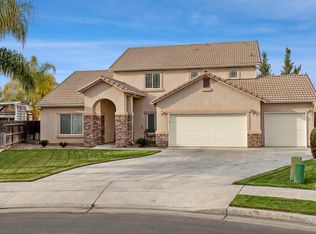 2880 Gloria Ave, Sanger, CA