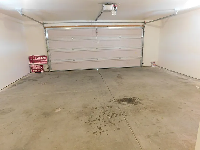 424 Pendleton St — Photo 13