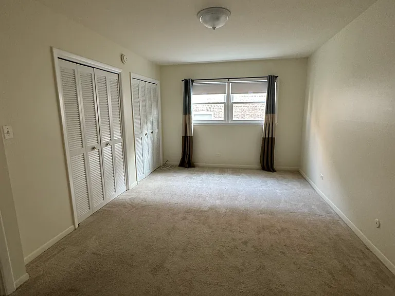 6558 N Richmond St #303 — Photo 6