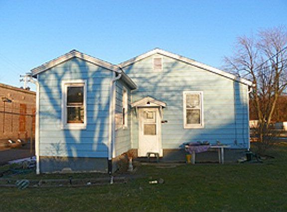 2nd image of 887 Lenox Ave