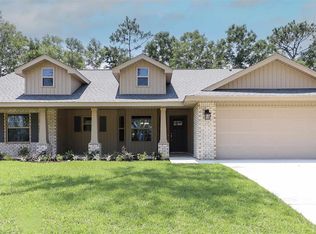 6240 Pineapple Dr, Milton, FL 32570