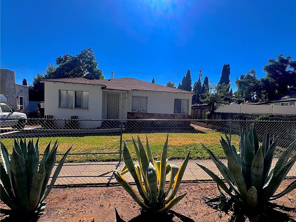 1st image of 871 N San Gorgonio Ave