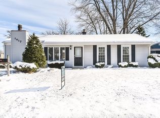 1417 N Russell Ave, Aurora, IL 60506