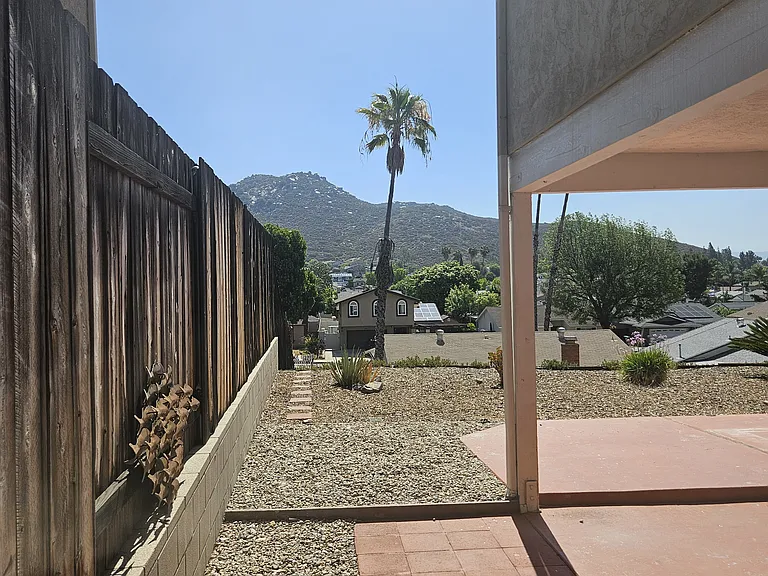 10773 Keith St — Photo 14