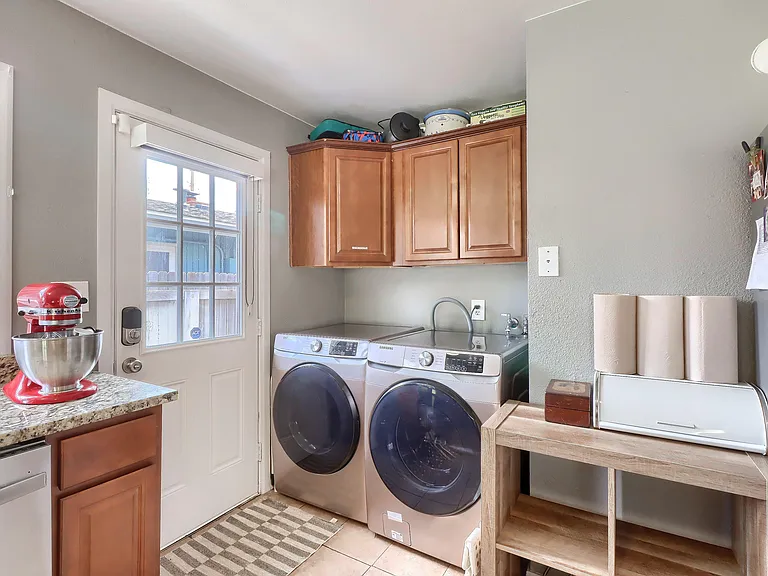 Washer & Dryer