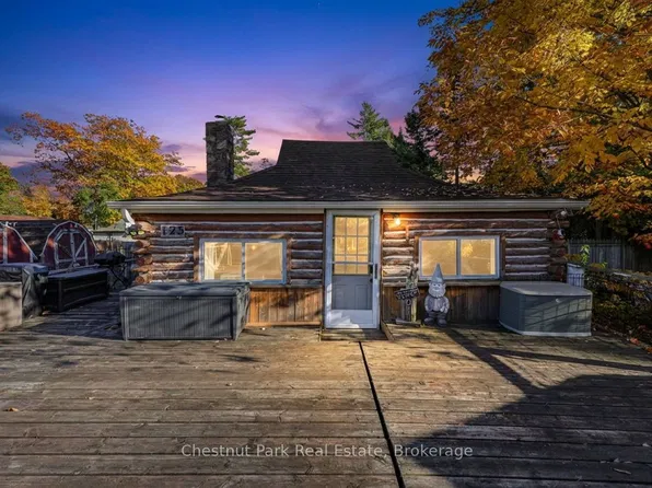 125 River Rd E, Wasaga Beach, ON L9Z 2L4