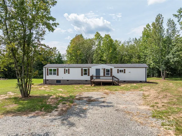 7458 Henry Rd, Vale, NC 28168