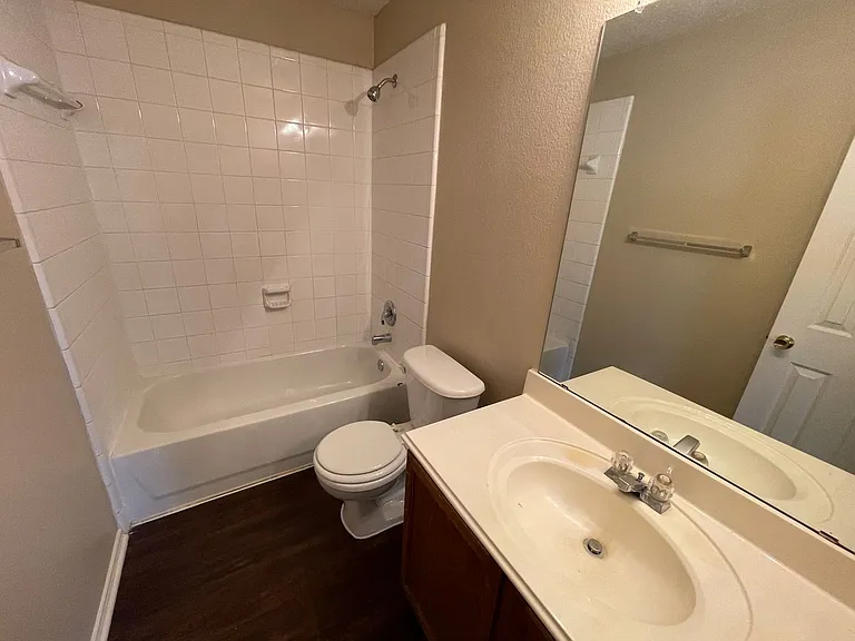 1123 Singletree Dr — Photo 7