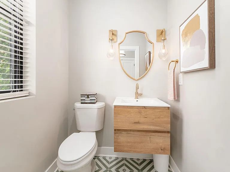 557 South Ln — Photo 17