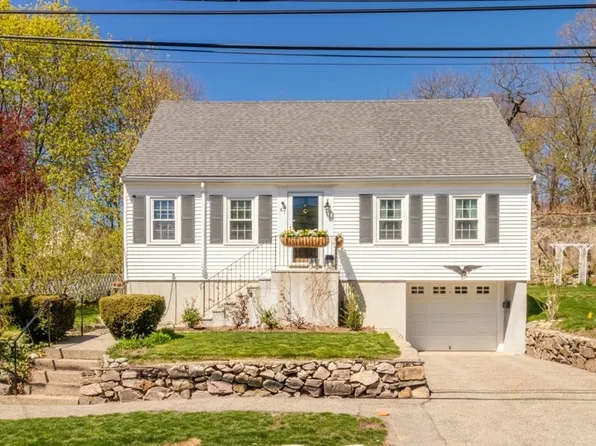 67 Running Brook Rd, West Roxbury, MA 02132