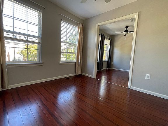 5th image of 8844 Royal Doulton Ln