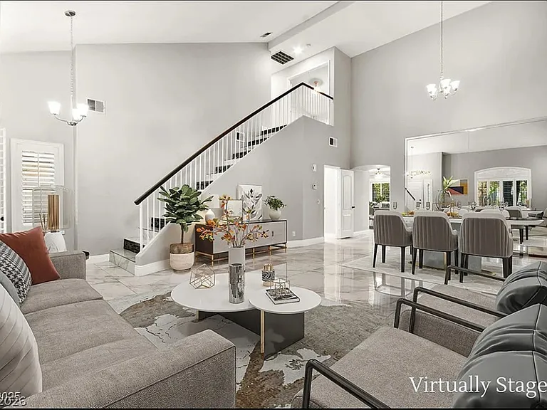 8528 Sierra Cima Ln — Photo 2
