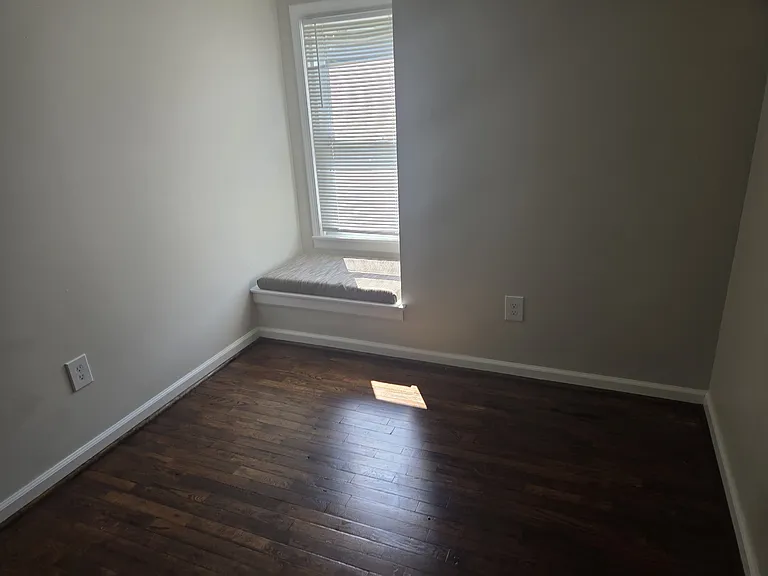 426 W Main St — Photo 11