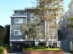 1616 Barry Ave, Los Angeles, CA