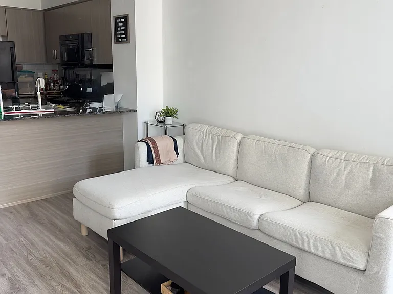 80 Esther Lorrie Dr #423 — Photo 4