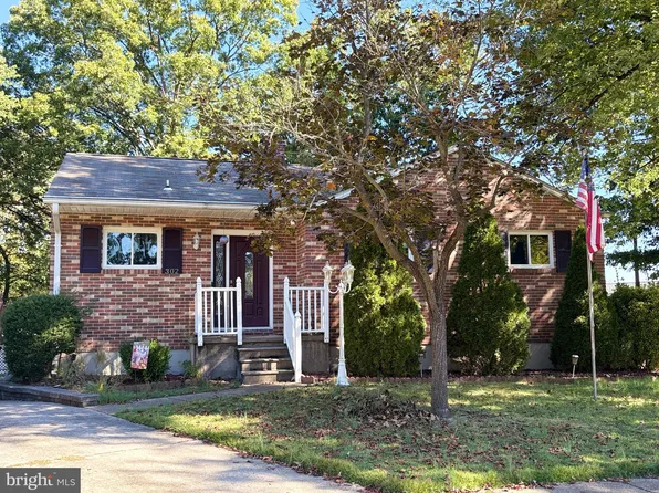 302 Canterbury Ct, Glen Burnie, MD 21061