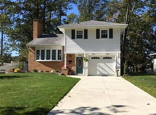 730 Maplewood St, Willard, OH 44890