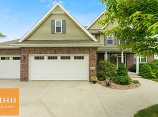 7151 Pfeil Bnd, Sun Prairie, WI 53590