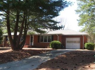 1806 Sulgrave Rd, Greenville, NC 27858