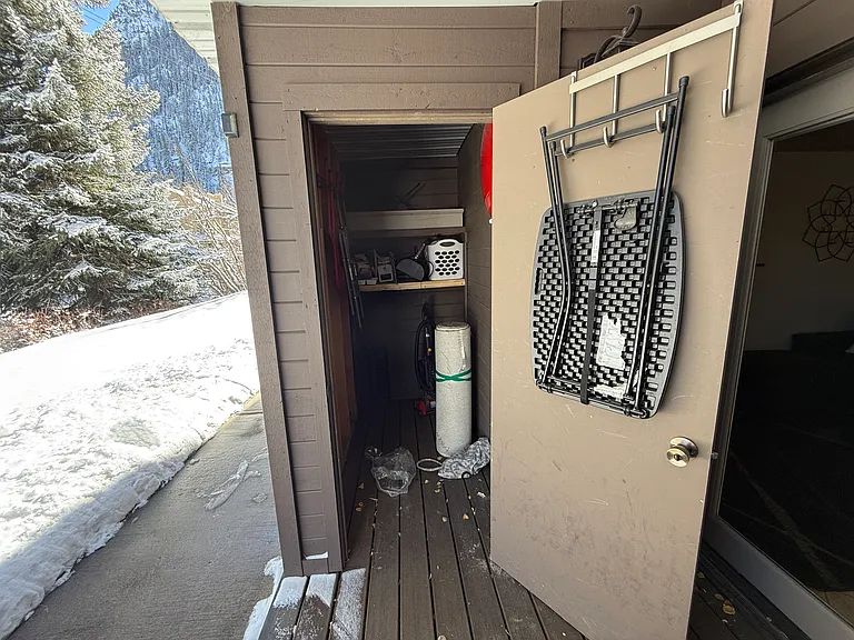 101 Forest Dr #D — Photo 18