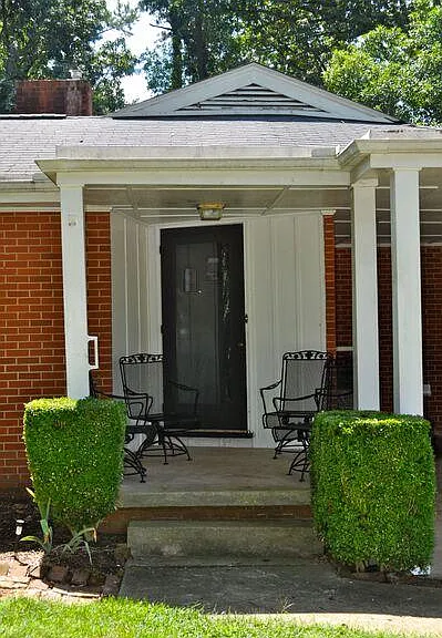 2309 Airline Dr — Photo 3
