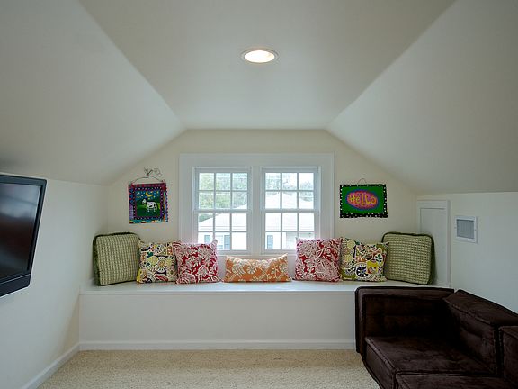 3rd floor bonus game room