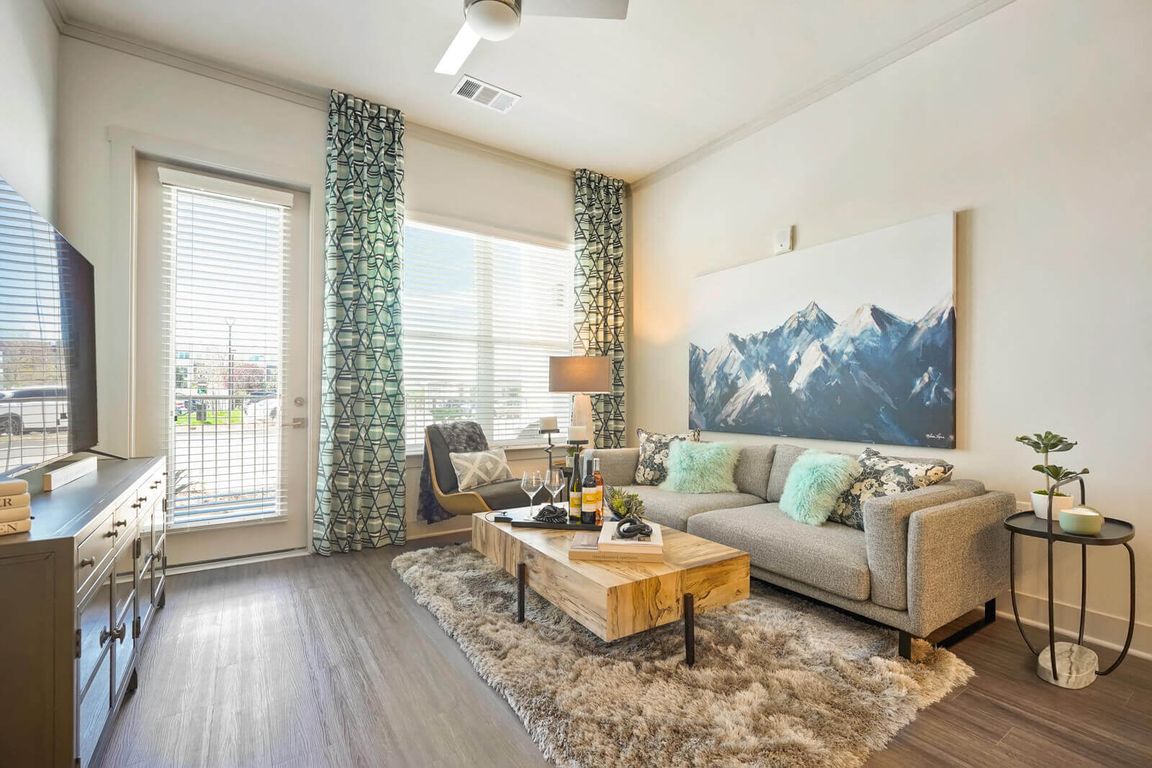 The Mezz, Centennial, CO, Living Area
