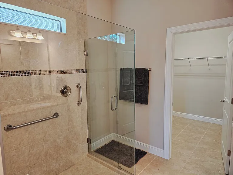 10468 Crooked Creek Dr — Photo 31