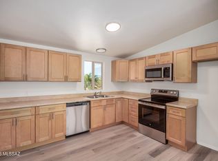 13700 E Lipps Ln, Vail, AZ 85641