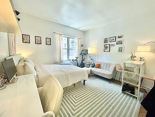 1st image of 343 W 21st St APT 2D