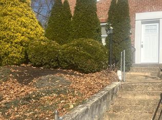 318 Marsh Ln, Wilmington, DE