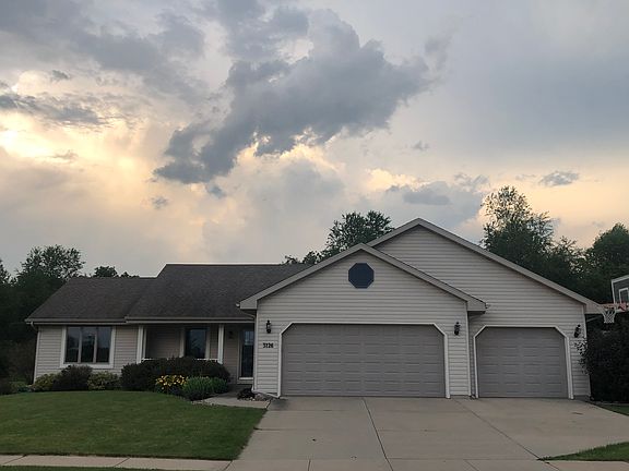 2nd image of 3126 Autumn Ln