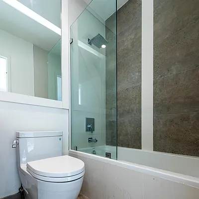 Rented by Nooklyn NYC LLC | media 124