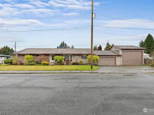 616 Elizabeth Street, Cosmopolis, WA 98537